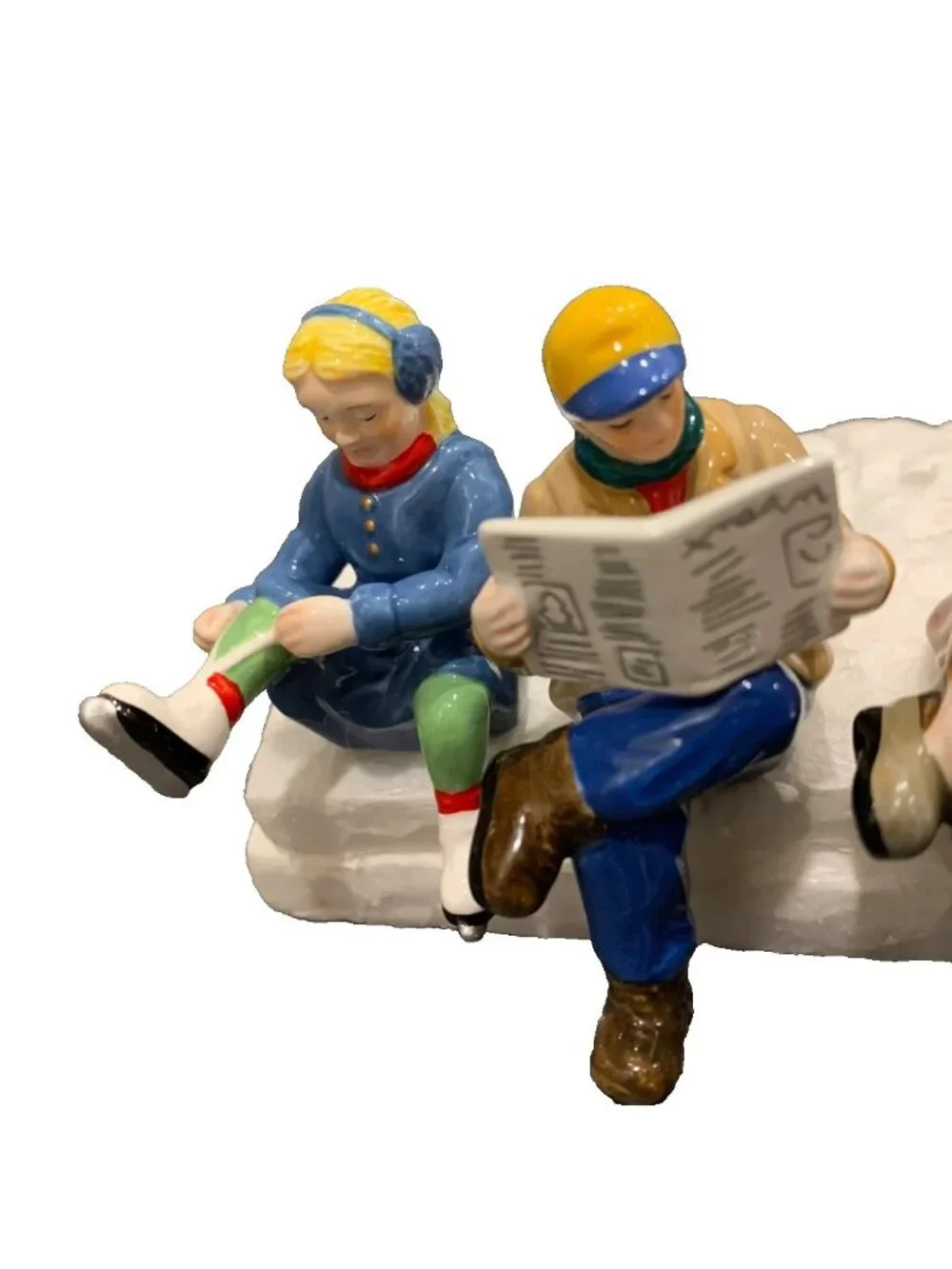Department 56 Sitting In The Park (Set of 4) Figures Snow Village 56.55100